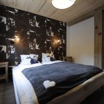 Bedroom 1, twin or super-king, en-suite shower room